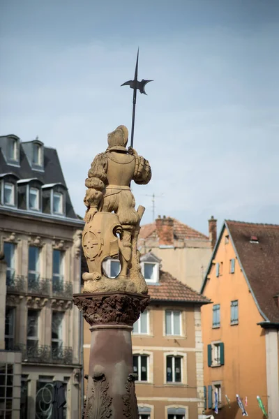 View Medieval Statue Hallebardier Main Place Mulhouse France — Stock Photo, Image