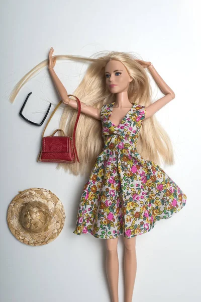 Mulhouse França Junho 2021 Retrato Boneca Barbie Loira Vestindo Vestido — Fotografia de Stock