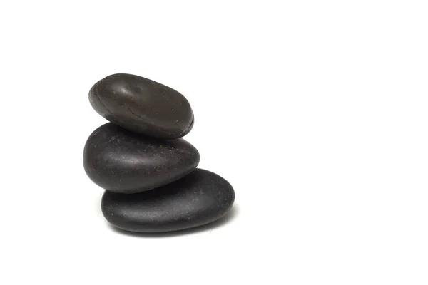 Nahaufnahme Von Schwarzen Kieselsteinen Balance Auf Weißem Hintergrund — Stockfoto