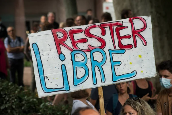 Mulhouse França Julho 2021 Retrato Pessoas Protestando Rua Contra Passe — Fotografia de Stock