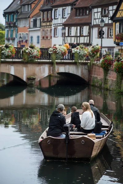 Colmar Frankreich August 2021 Bootstourismus Auf Dem Wasser Kleinen Viertel — Stockfoto