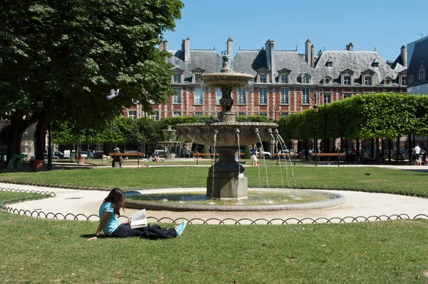 Place of Vosges in Paris — Stock Photo, Image