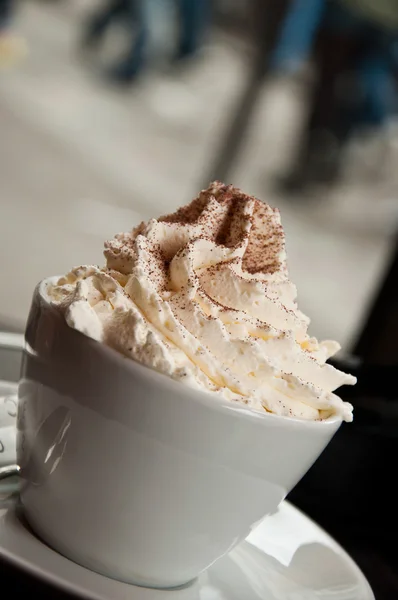 Wienskt kaffe med chantilly cream — Stockfoto