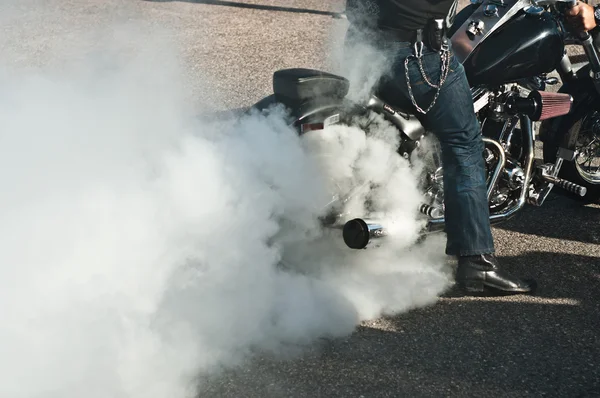 Harley Davidson vypalování — Stock fotografie