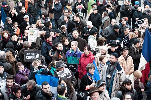 МЮЛЬ - Франция - 11 января 2015 года - Марш против террористической атаки на журнал Charlie Hebdo, 7 января 2015 года в Париже — стоковое фото