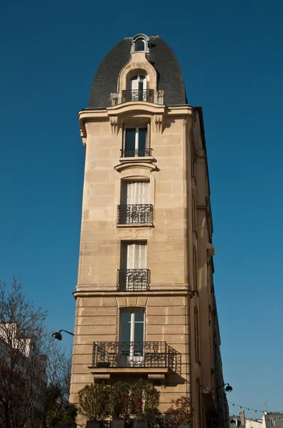 Parisian building — Stock Photo, Image