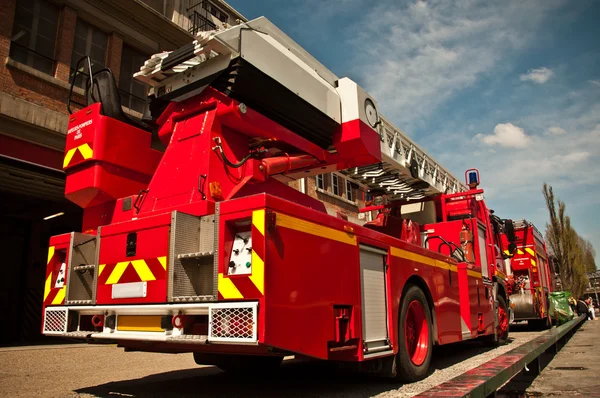 Carro de bombeiros francês em Paris França — Fotografia de Stock