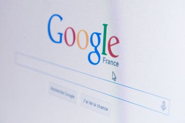 Paris - Fransa - 17 Şubat 2015 - arama google sayfa sreen tarihinde