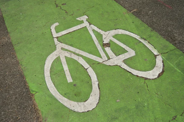 Señal de bicicleta en el camino — Foto de Stock