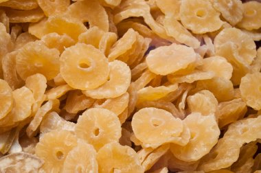 Kurutulmuş ananas doku closeup dilimleri