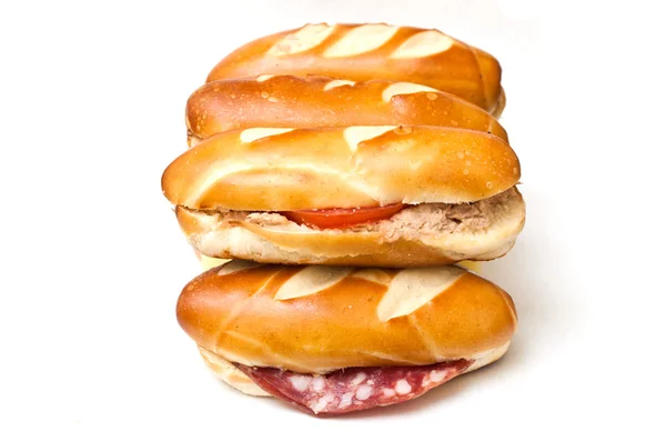 Alssasiska mini smörgåsar på vit bakgrund — Stockfoto
