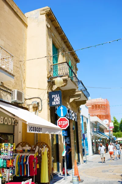 Ledra street on September 14, 2015 in Nicosia, Cyprus — 图库照片