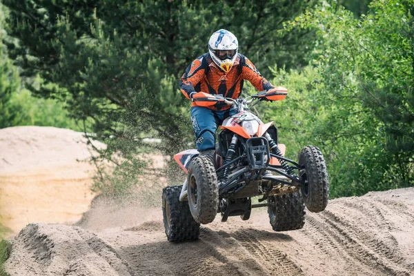 Bukowno Poland June 2016 ポーランドのクロスカントリー競技でオフロード4 4砂ラリー クワッドバイク モトクロス Atv オフロード車 — ストック写真