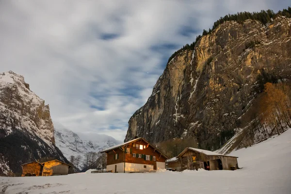 Wieś Lauterbrunnen Nocy Dzielnicy Interlaken Oberhasli Kantonie Berno Szwajcarii Dolina — Zdjęcie stockowe