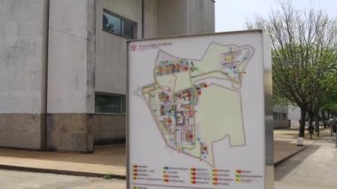 Braga, Portekiz - 2021-03-31 - Minho Üniversitesi Biyoloji Mühendisliği Merkezi, Bölüm girişi