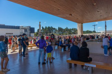 Ourem, Leiria, Portekiz - 2020-08-29 - Fatima tapınağındaki şapelin içinde