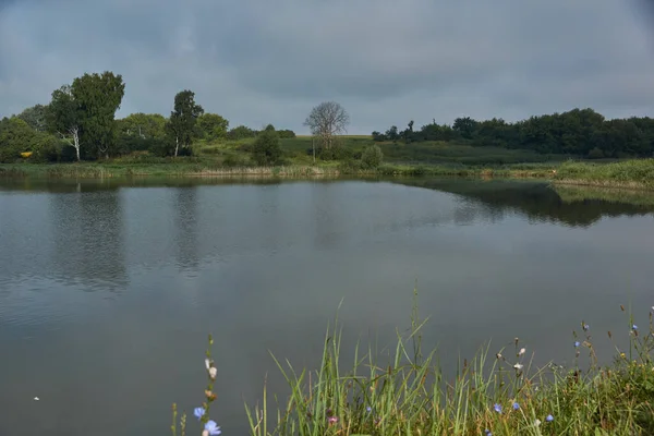 Pesca Sul Lago Riflessione Acqua Centro Ricreativo Agosto 2021 — Foto Stock