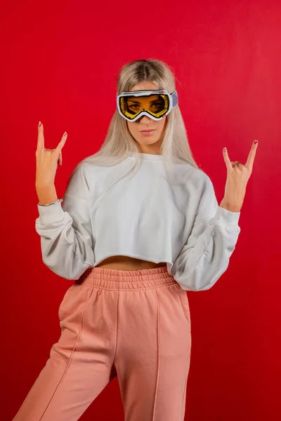 Portrait Girl Skier Wearing Glasses Doing Middle Finger Gesture Close — Fotografia de Stock