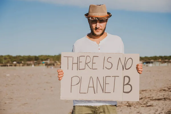 Aktivis Mengumpulkan Sampah Plastik Pantai Orang Orang Membersihkan Pantai Dengan — Stok Foto
