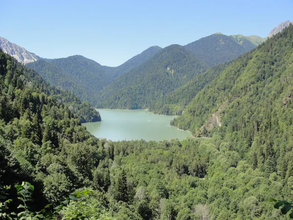 Göl Ritsa, resort yer, Abhazya.