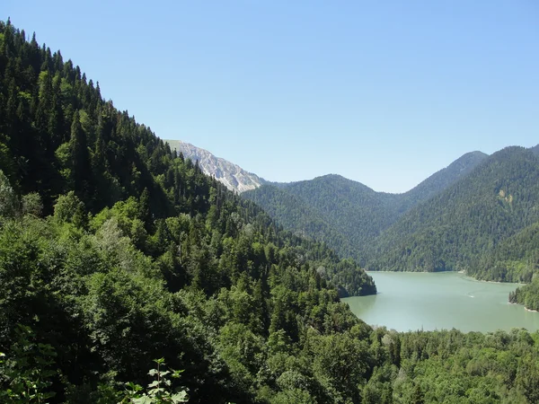 Göl Ritsa, resort yer, Abhazya.