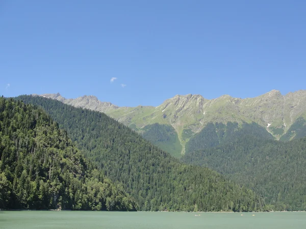 Göl Ritsa, resort yer, Abhazya.