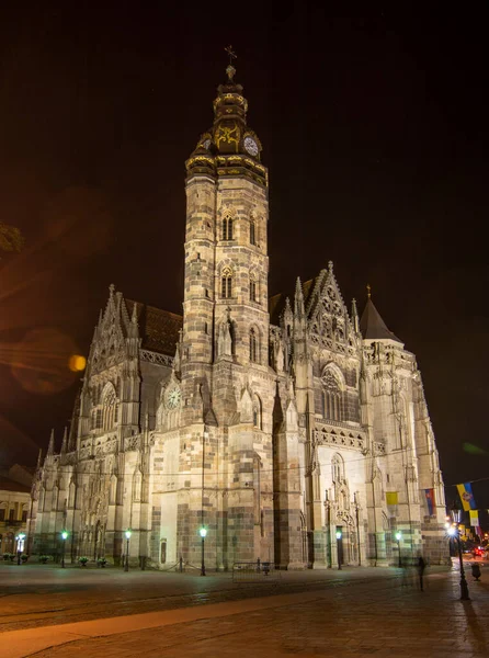 夜晚的圣伊丽莎白大教堂 科西策哥特式大教堂 斯洛伐克 — 图库照片