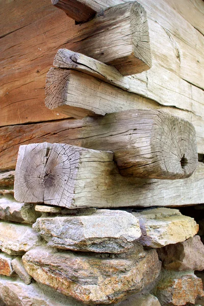 Ściany domu drewna kraju — Zdjęcie stockowe