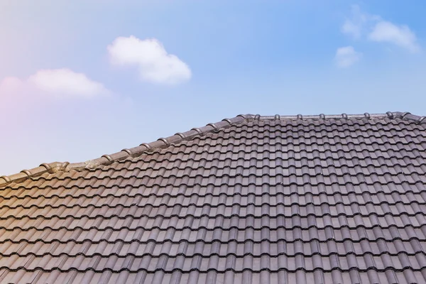 Roof tile on residential building — Stock Photo, Image