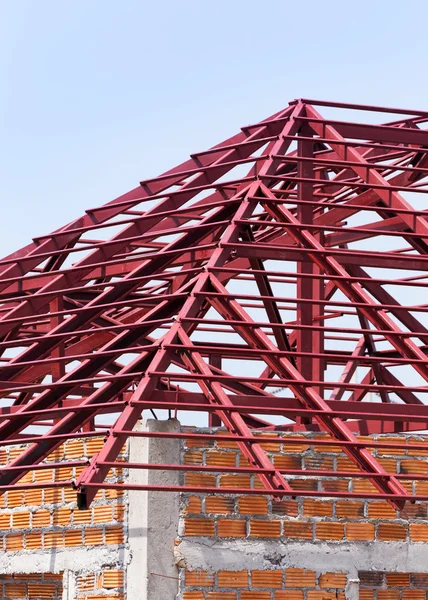 Structural steel beam on roof of building residential — Stock Photo, Image