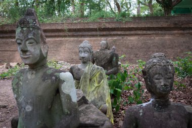 Buda heykeli wat umong, chiang mai, Tayland seyahat etmek tapınak