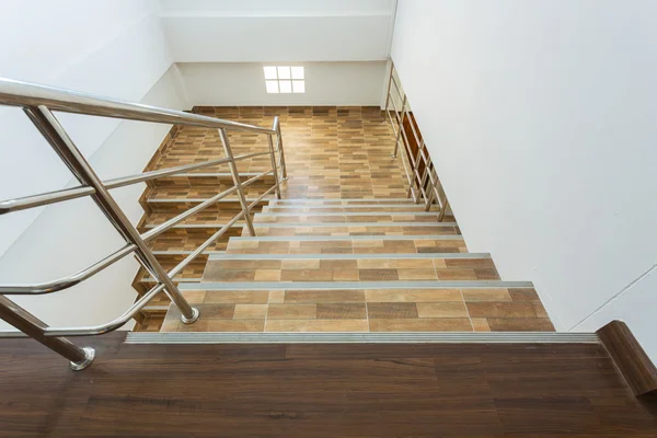 Escalier dans la maison d'habitation — Photo