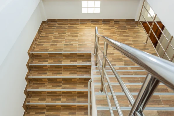 Escalier dans la maison d'habitation — Photo