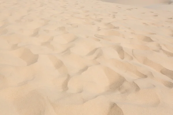 Close-up footprint on white sand dune desert in Mui Ne, Vietnam — Stock Photo, Image