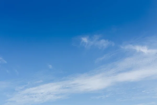 Céu azul claro — Fotografia de Stock