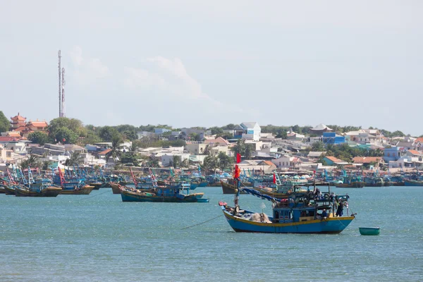 Nautical fishing coracles on sea, tribal boats — Stock Photo, Image