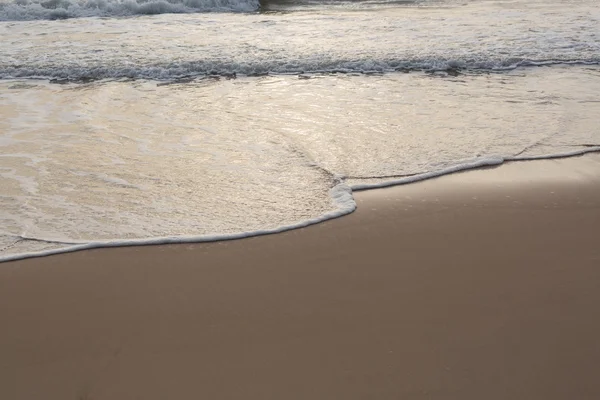 Hermosa playa de arena de verano — Foto de Stock