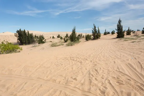 White sand dune desert in Mui Ne, Vietnam — Stock Photo, Image