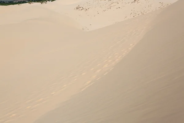 Weiße Sanddünenwüste in mui ne, Vietnam — Stockfoto