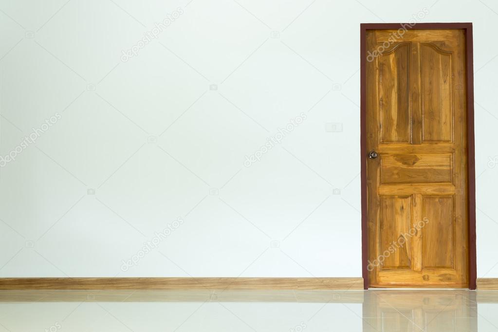 Intérieur De La Salle Vide Avec Porte En Bois Et Mur De