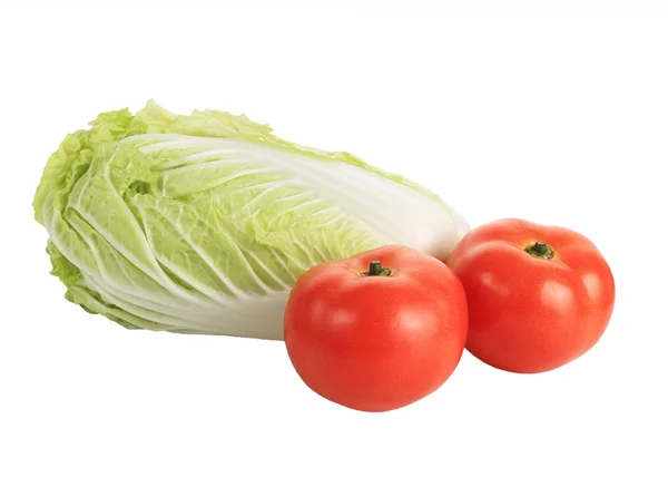 Tomate e repolho isolados sobre fundo branco — Fotografia de Stock