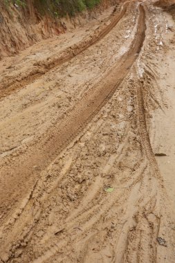 kırsal çamurlu yol ıslak