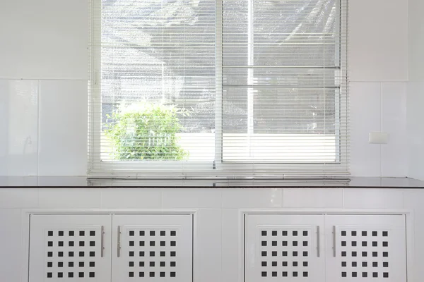 白色的厨房空间 — 图库照片