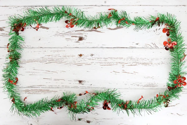 Decoración de Navidad sobre fondo envejecido de madera blanca —  Fotos de Stock