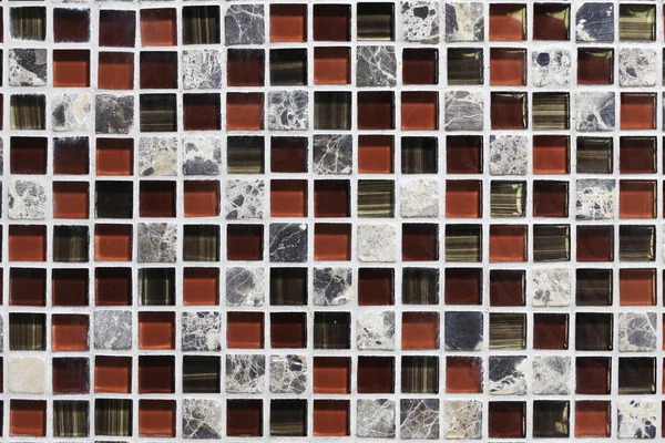 kare kiremit süs duvar ve zemin banyoda