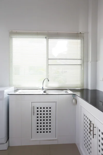 白色的厨房空间 — 图库照片