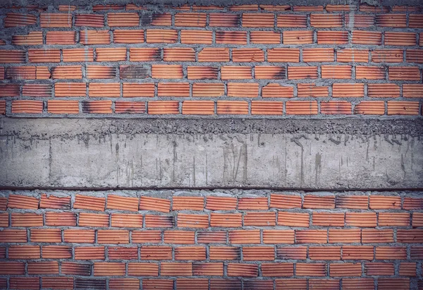 Muro de ladrillo en la construcción de edificios residenciales —  Fotos de Stock