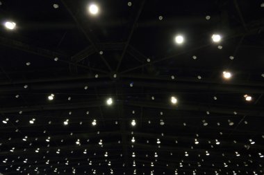 arena Salonu'nda çatı ışık dekorasyon