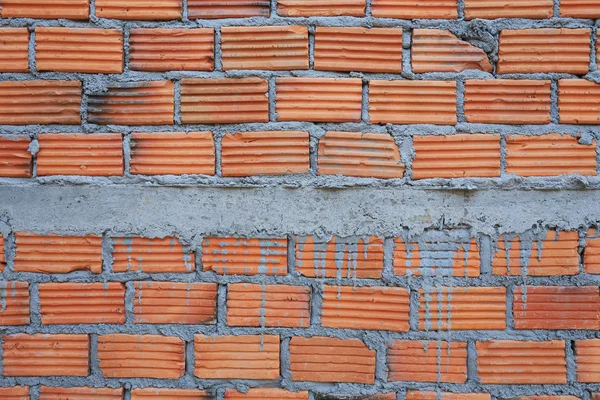 Parede de tijolo em canteiro de obras residenciais — Fotografia de Stock