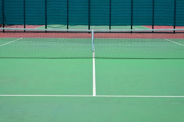 Grüner Tennisplatz — Stockfoto